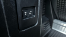 Land Rover Defender 3.0 D250 X-Dynamic SE 90 3dr Auto Diesel Estate